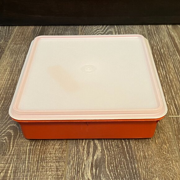Tupperware Square Container with Lid - Picture 2 of 10